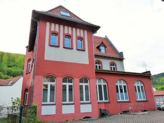 außergewöhnliche Dachgeschoss-Wohnung im Stadtzentrum von Ruhla