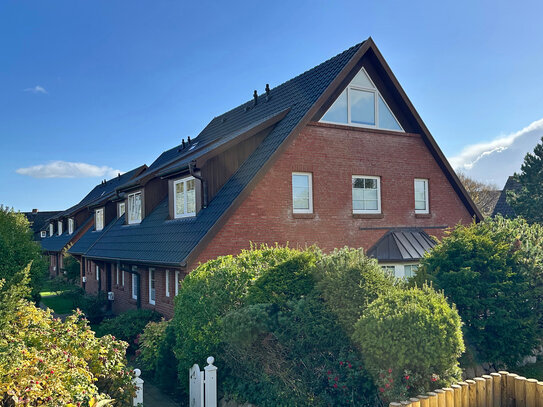 Modernes 3 ½-Zimmer-Reihenmittelhaus mit Kaminofen, Süd-Terrasse und Garten