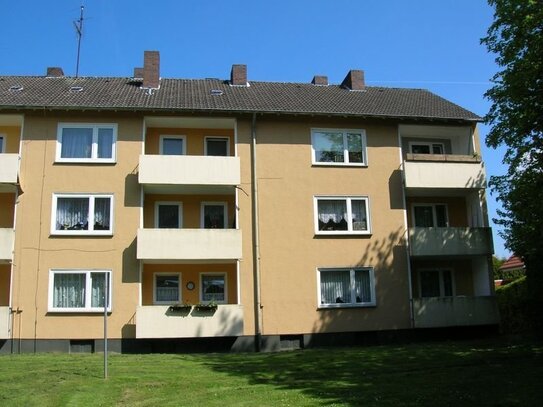 Mit Laminatboden! Gut aufgeteilte 3-Zimmer-Wohnung in Detmold Jerxen-Orbke mit Balkon