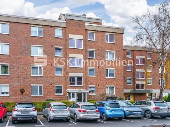 Über uns nur der Himmel: zentrumsnahe Zwei- bis Dreizimmerwohnung mit Lift und Loggia!