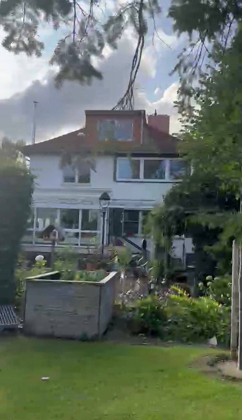Großzügig wohnen mit Gartenanteil : 4-Zimmer-Wohnung in Berlin-Mahlsdorf - Foto 1