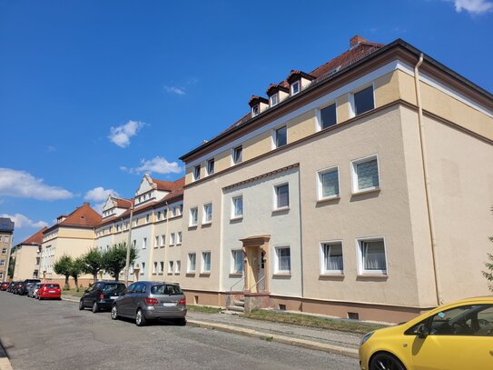 Erstbezug nach umfangreicher Renovierung 2R-Wohnung mit Balkon in ruhiger Innenstadtlage