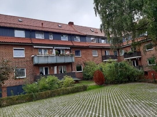 Helle 2-Zimmer-Dachgeschoß-Wohnung in Lohbrügge zu vermieten