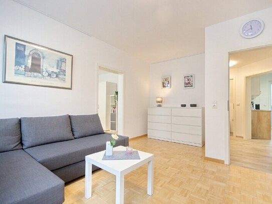 Bright, two-bedroom apartment near the university hospital, quiet and central, with internet connection