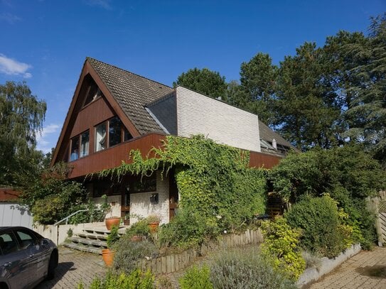 Charaktervolles Architektenhaus mit Einliegerwohnung in ruhiger Lage von Kisdorf- provisionsfrei