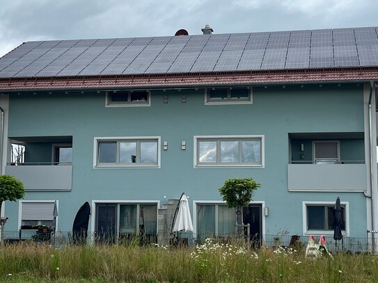 Edel ausgestattete 4-Zimmer-Terrassenwohnung mit Gartenanteil