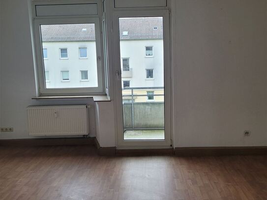 3 ZKB mit Balkon