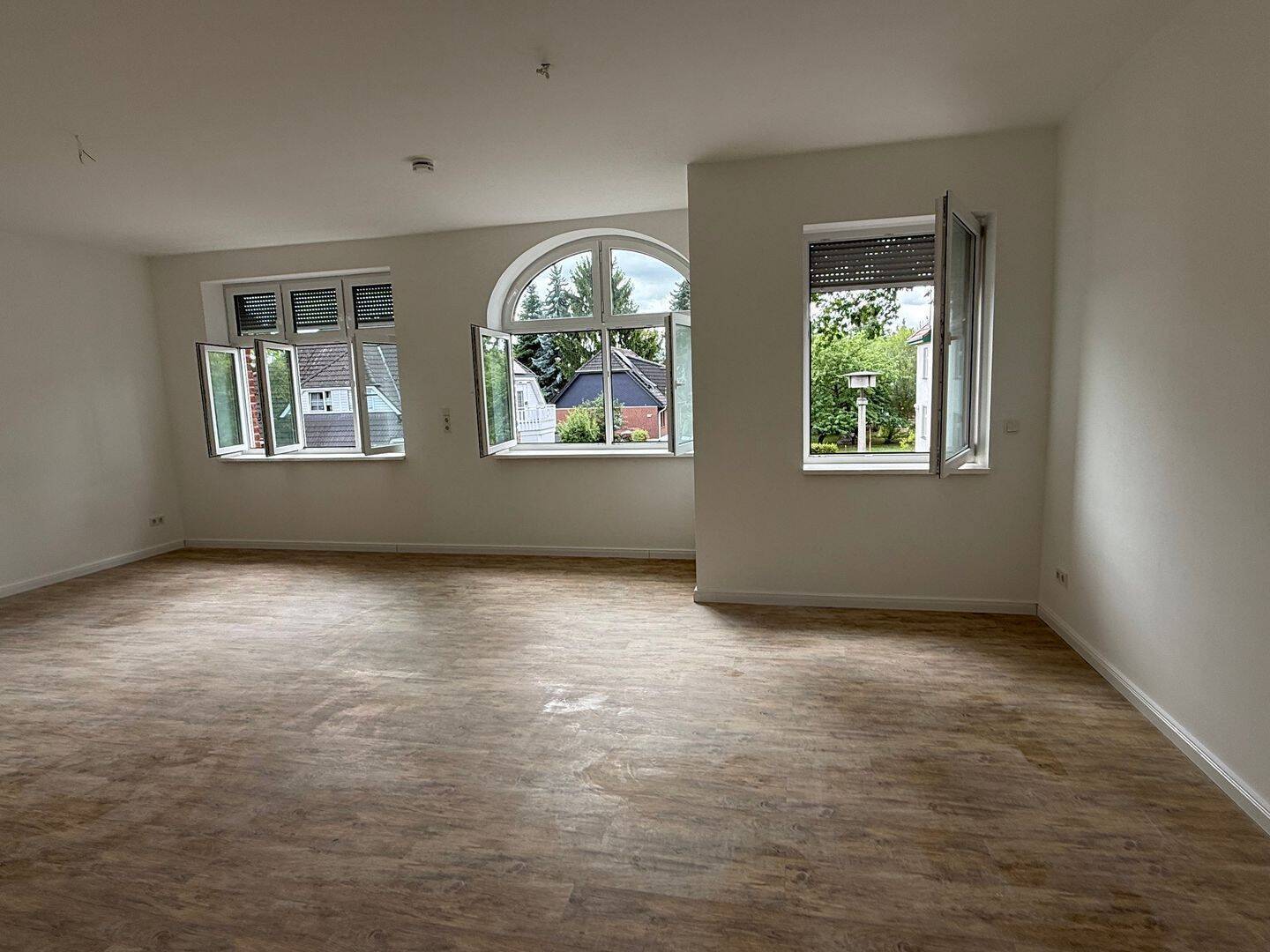 Helle frisch renovierte 3Zimmer Wohnung - Photo 1