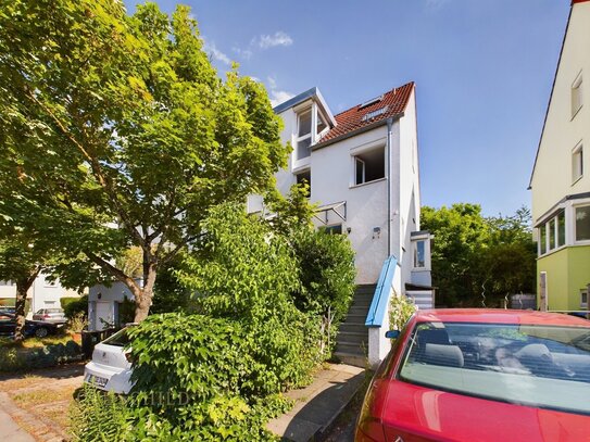 Haus mit toller Terrasse, Garage und Stellplätze