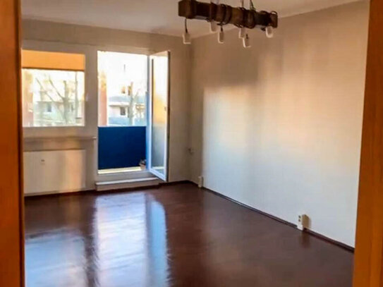 Schöne Wohnung mit großem Balkon