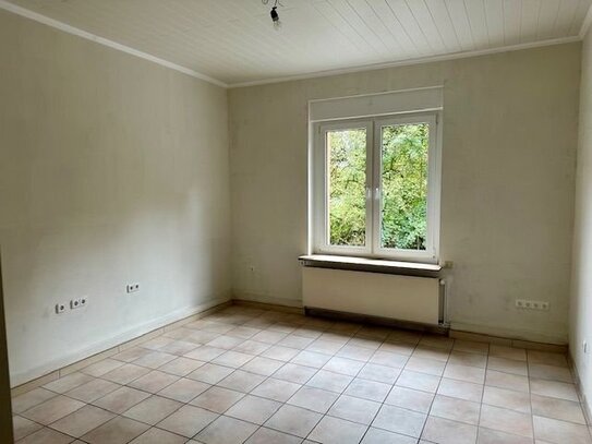 Witten: 5,5 Zimmer mit 92m² - neu saniert in gepflegtem Haus