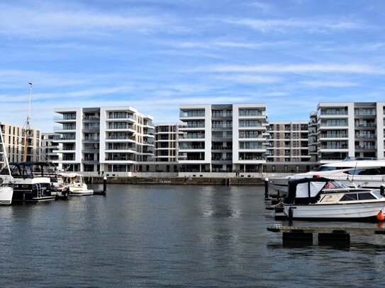 Bremerhaven-Mitte // Luxuriöse Wohnung mit Hafenblick in bester Lage von Bremerhaven