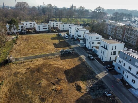 Wiesbaden-Biebrich: Exklusives Baugrundstück in Traumlage mit Rheinnähe!