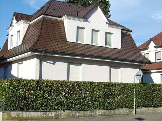 Sonnige, ruhige 3.5 Zi.Wohnungen im 1.OG in 2-Fam.Haus mit Gartensitzplatz