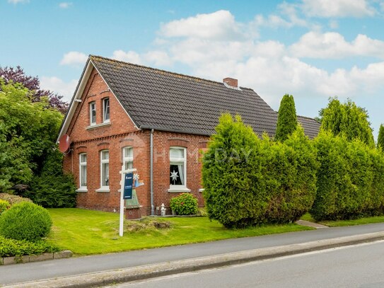 Ideal für Familien! Einfamilienhaus mit Garten, Terrasse, Wintergarten und Kamin in ruhiger Lage