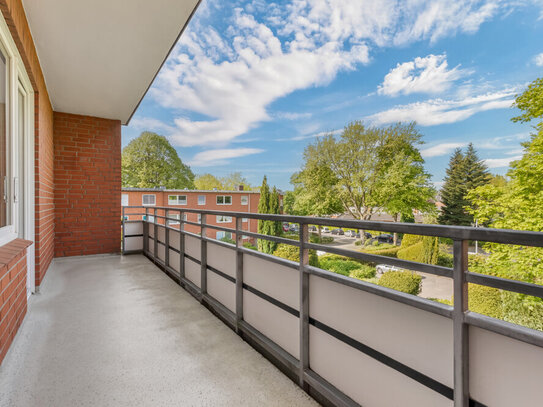 HELLE, RUHIGE UND GEPFLEGTE WOHNUNG MIT GROSSEM BALKON NAHE BERNER GUTSPARK MIT PERFEKTER ANBINDUNG!