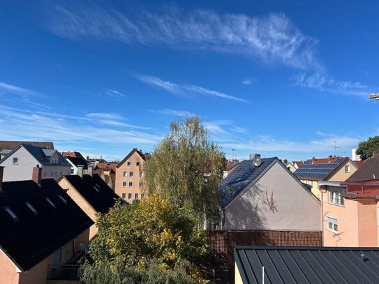 Ihr neues Zuhause in Augsburg - Dachgeschosswohnung mit Charakter und Ausblick