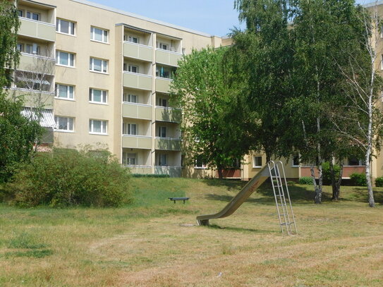 WBG - 2-Zimmer mit Wohnküche, Wohlfühlbad mit Dusche u. Balkon!