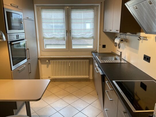 Schöne 3-Zimmer-Wohnung mit Balkon in einem 3-Familienhaus in Nürnberg-Neunhof - 1.OG