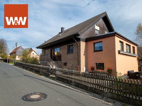 Großzügiges Haus mit viel Platz, Garten und Einliegerwohnung in ruhiger Lage