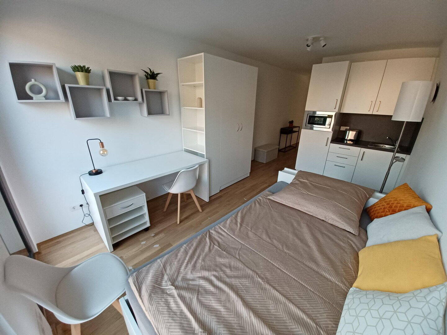 Möbliertes Apartment in Berlin Adlershof - Photo 1