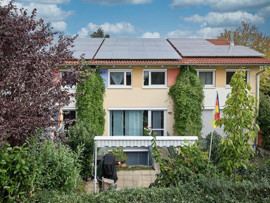 XXL Reihenmittelhaus in Niedrigenergiebauweise plus Photovoltaik und nagelneuer Heizung !