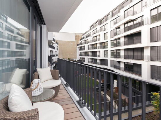 Beautiful furnished apartment/ 2400€ all ink. contract 1-2 Years- Internet, Concierge, Terrasse