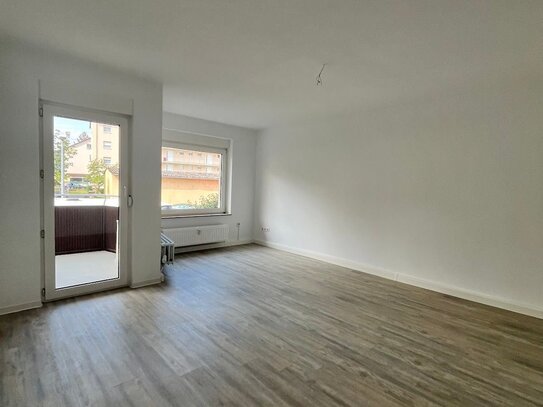 Stilvoll sanierte 3 Zimmer Wohnung mit Garten und Balkon