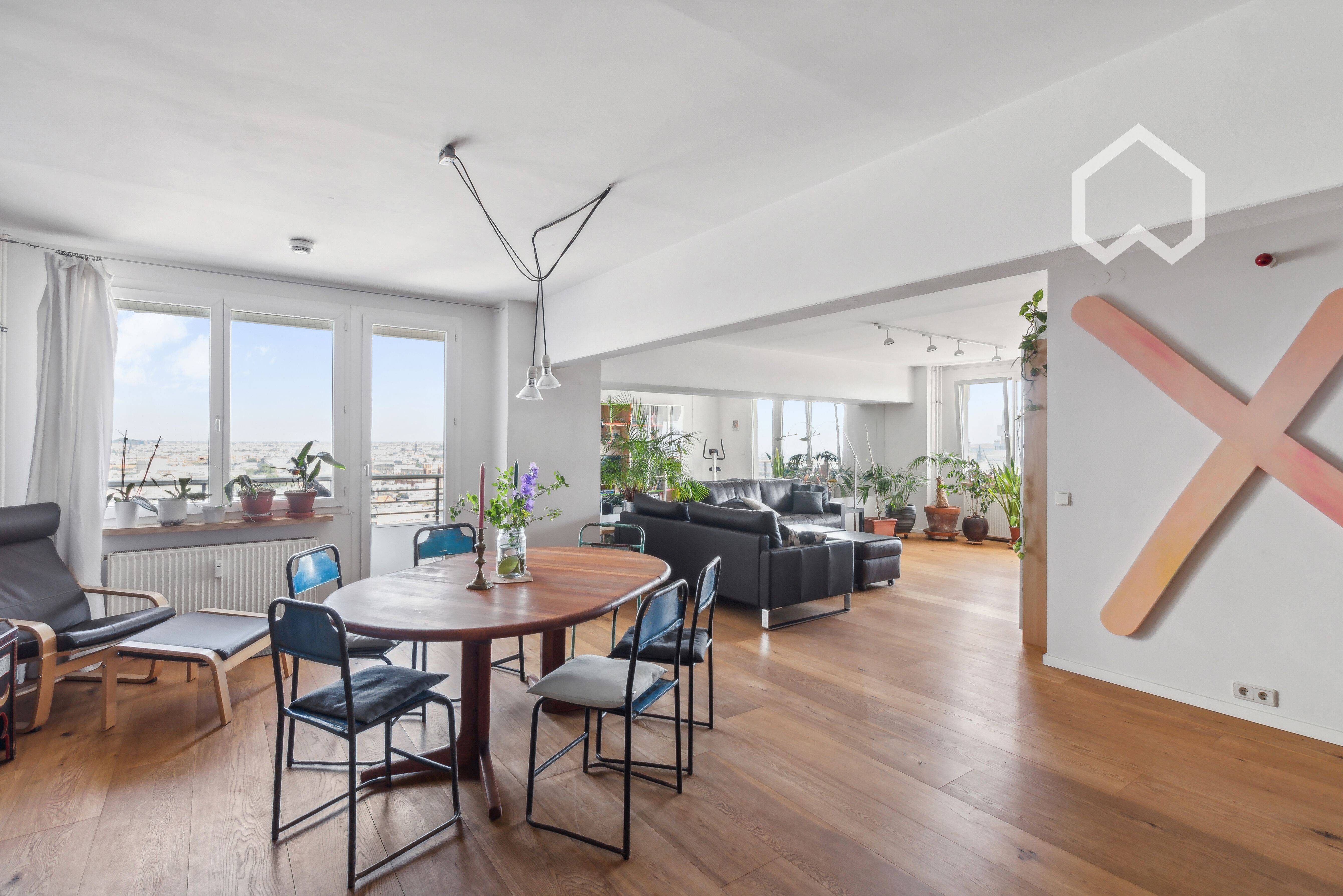 Stilvolle Künstlerwohnung im 22. Stock - Photo 1