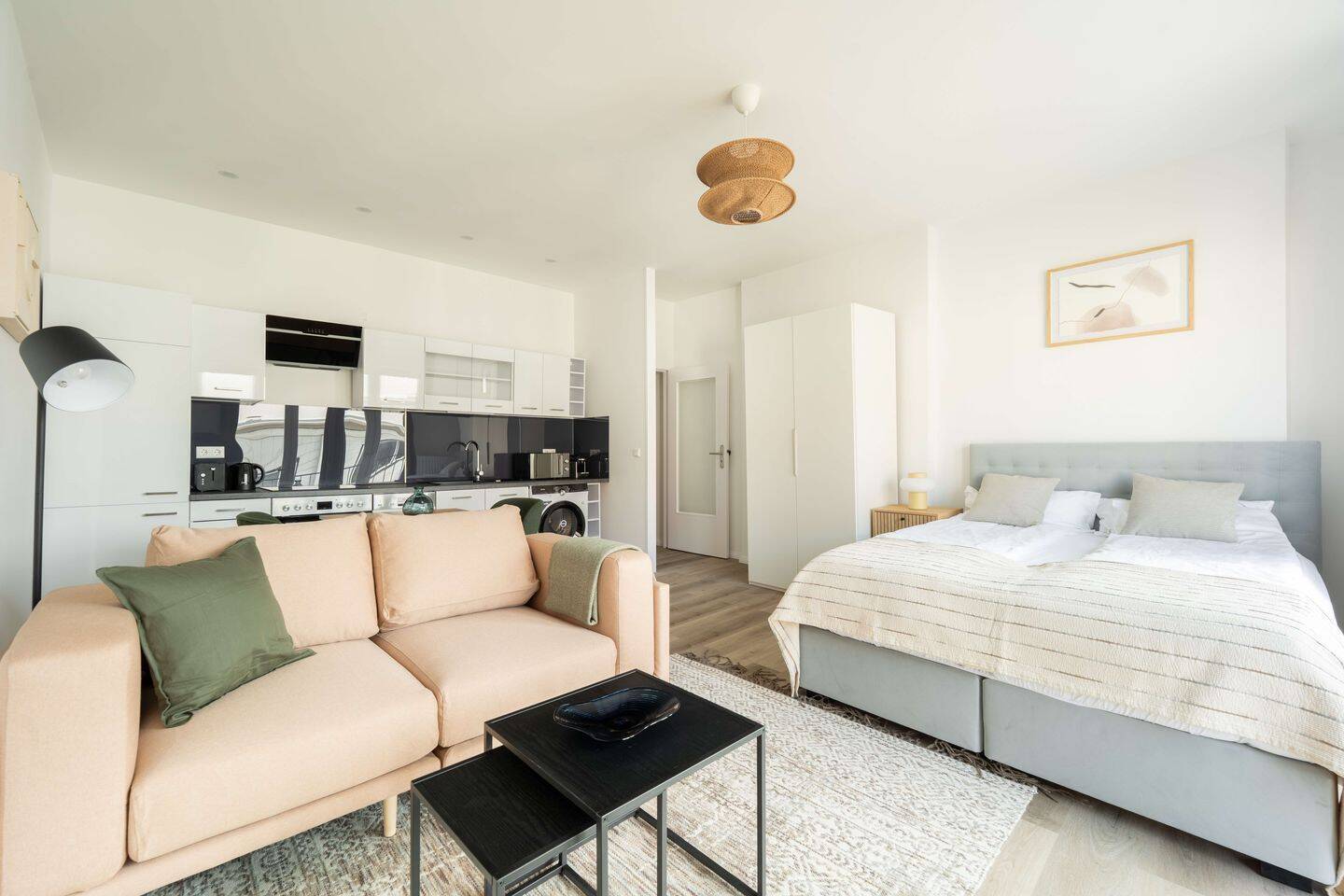 Wunderschöne 1-Zimmer Wohnung in Charlottenburg - voll möbliert - Foto 1