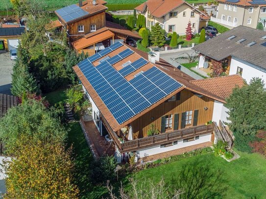 Charmantes Landhaus mit freier Einliegerwohnung in ruhiger, zentrumsnahe Lage in Eggenfelden