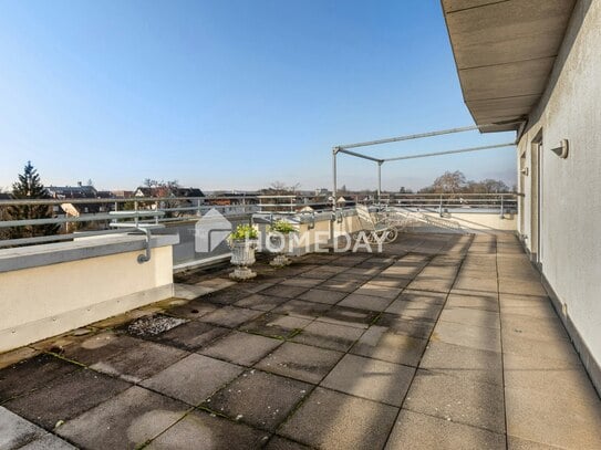 Lichtdurchflutetes Penthouse mit großer Dachterrasse in gefragter Lage in Hanau