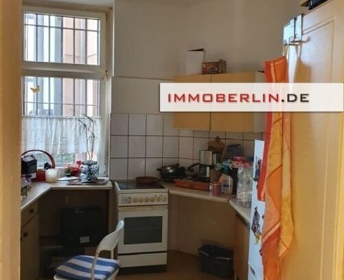 IMMOBERLIN.DE - Attraktive Stuck-Altbauwohnung mit Minigarten in Ruhelage