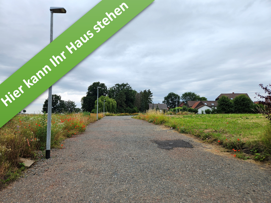 Mit Grundstück, das clevere Raumwunder 100 in Hachum.