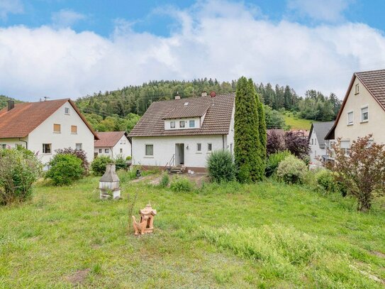 1-2-Familienhaus - Sonniger Platz für 1 oder 2 Generationen