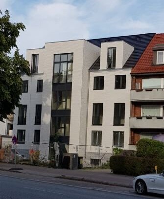 Sehr schöne 3-Zimmer-Wohnung im 2. Obergeschoss in Hamburg zu vermieten - Internationals welcome!