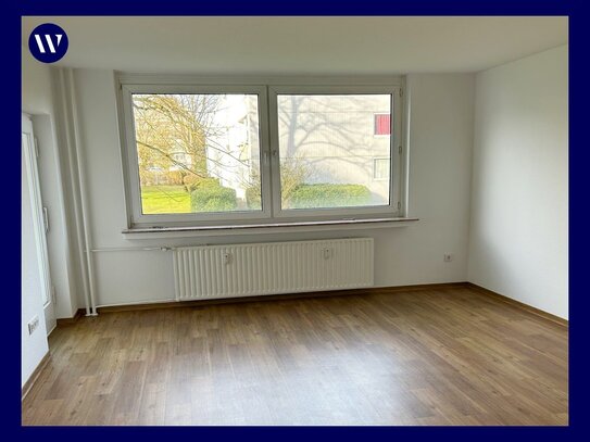 *City-Wohnung im Grünen* große, renovierte 2 Zimmer mit 2 Balkonen! Tageslichtbad, Aufzug