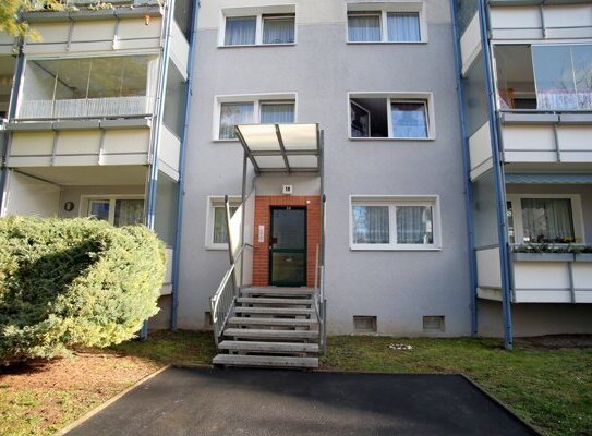 Tolle 3-Raumwohnung mit Balkon, Badewanne und wunderschönem Ausblick