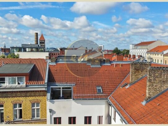 Bezugsfrei: Dachgeschosswohnung mit gemütlicher Raumatmosphäre und Terrasse