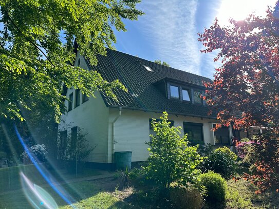 Mehrfamilienhaus mit zusätzlichem Baugrundstück in Stuhr-Neukrug