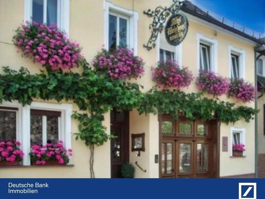 Historische Weinstube mit Wohnung und Hinterhaus mit idyllischem Garten im Rheingau