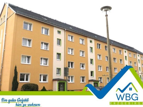 Spezialangebot in Gornsdorf- zentrale und helle 3-Raum Wohnung!