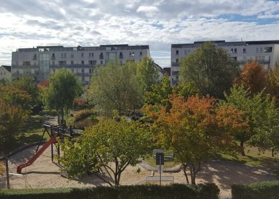 Hübsche kleine und ruhige 2-Raum-Wohnung, Blick ins Grüne, mit Aufzug, Tiefgarage und barrierefreiem Zugang, vermietet