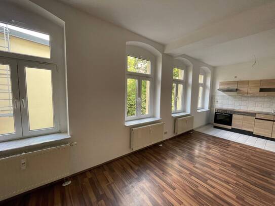 bahnhofsnahe Peterstr. 21-EBK- 2-Zimmer im 1.OG