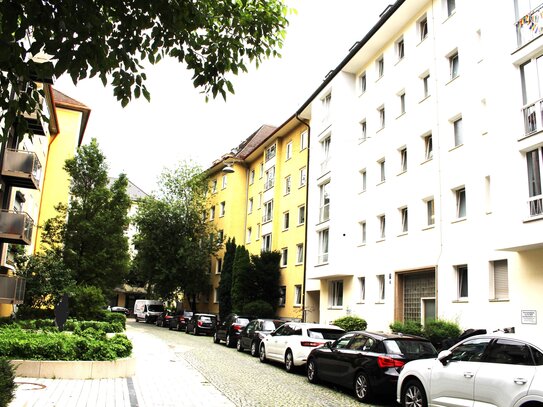 TOP! Schwabing-West, gemütliche 1,5-Zi. Dachwohnung