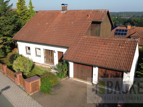 Großes Wohnhaus mit Einliegerwohnung und tollem Garten in BT-Oberpreuschwitz!