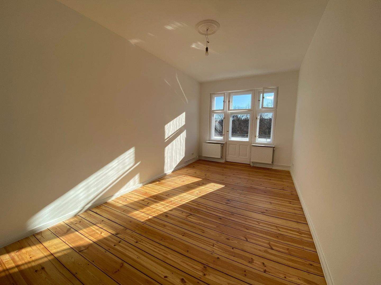 Teilgewerbliche Nutzung! 2-Zimmer Altbau Wohnung in Prenzlauer Berg! - Foto 1