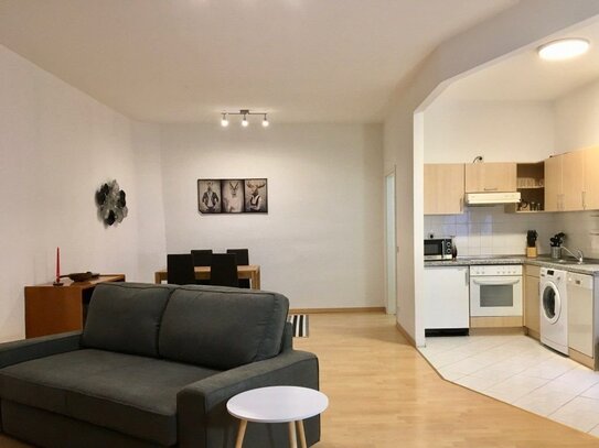 Schönes und saniertes Altbau-Apartment im Prenzlauer Berg