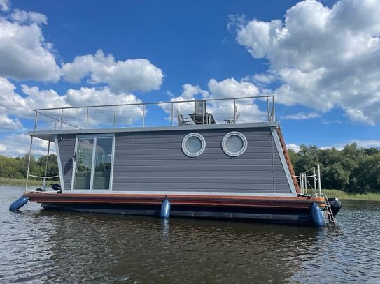 Ihr schwimmendes Paradies in der Mecklenburgischen Seenplatte / Vermietungskonzept