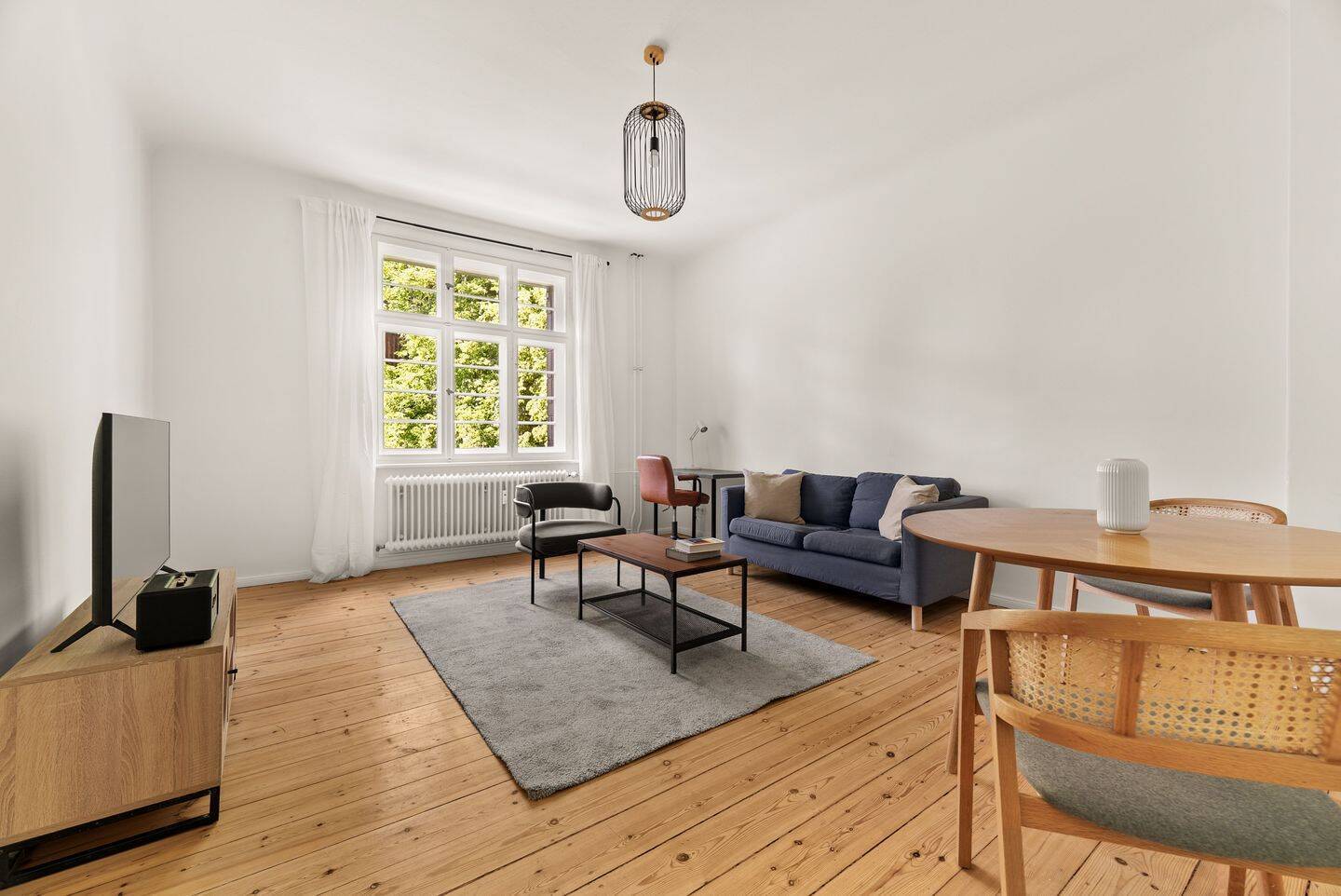Wunderschöne 3-Zimmer-Wohnung mit Balkon in Neukölln - voll möbliert - Photo 1